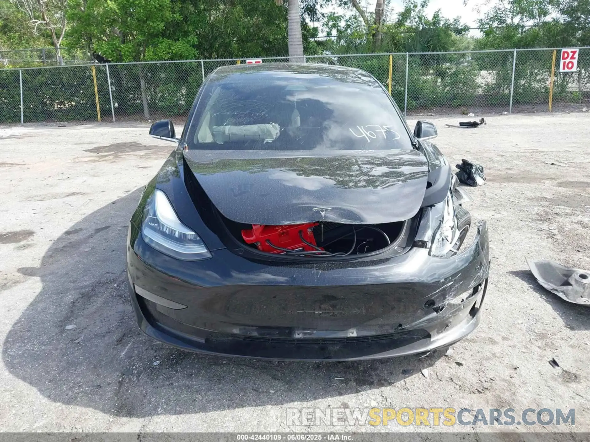 11 Photograph of a damaged car 5YJ3E1EA2KF394675 TESLA MODEL 3 2019