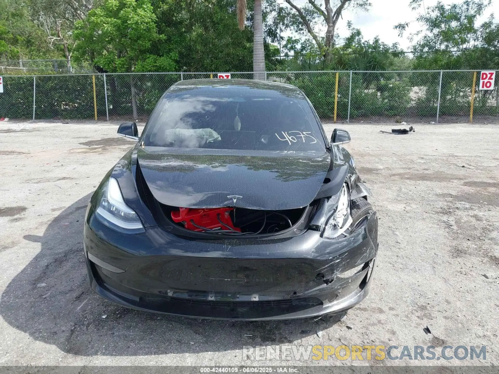 6 Photograph of a damaged car 5YJ3E1EA2KF394675 TESLA MODEL 3 2019