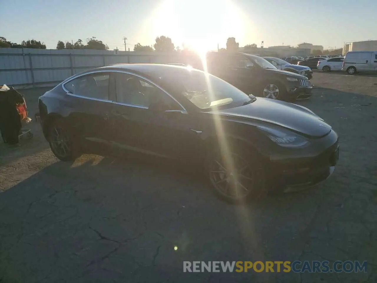 4 Photograph of a damaged car 5YJ3E1EA2KF422488 TESLA MODEL 3 2019