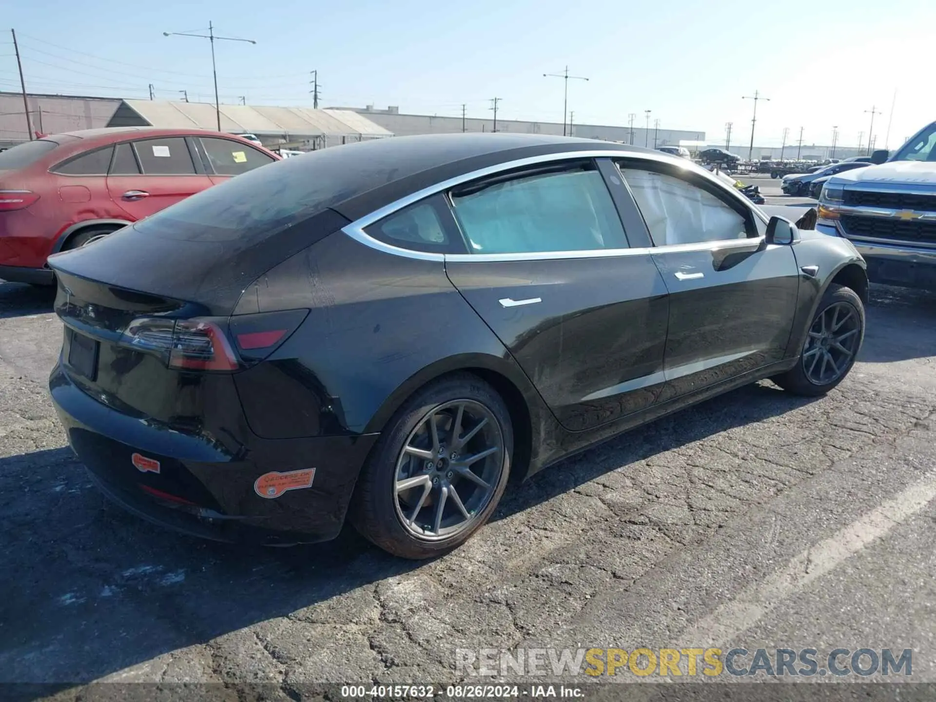 4 Фотография поврежденного автомобиля 5YJ3E1EA2KF431479 TESLA MODEL 3 2019