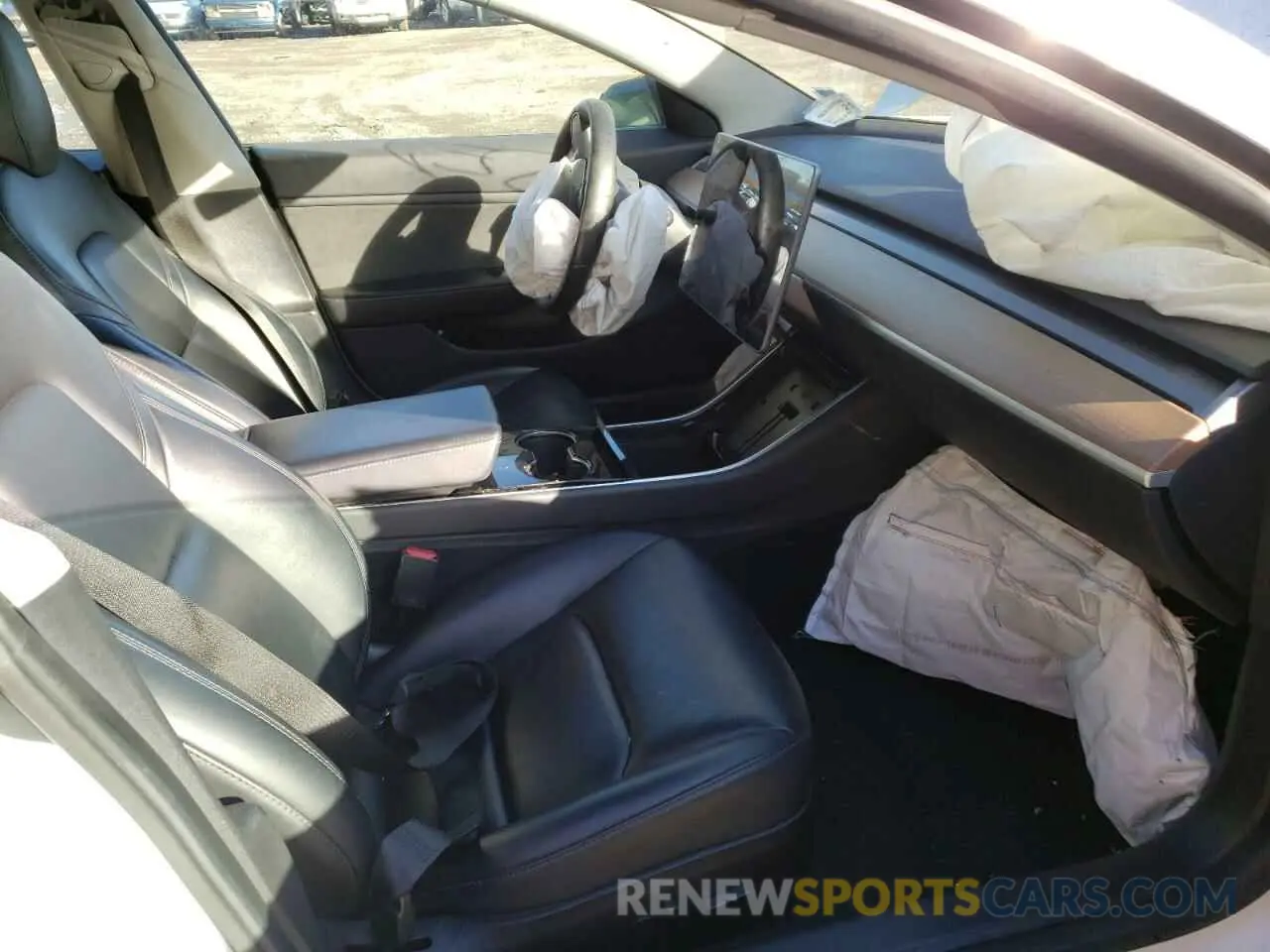 5 Photograph of a damaged car 5YJ3E1EA2KF472629 TESLA MODEL 3 2019