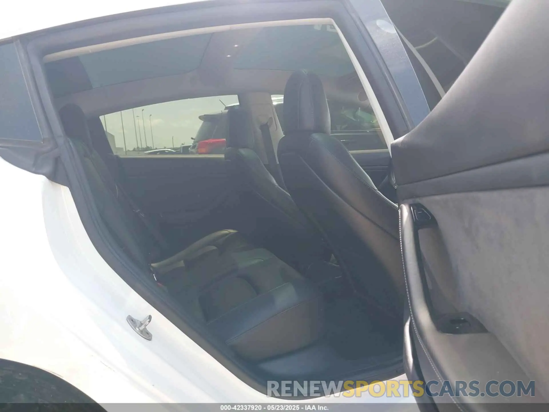 8 Photograph of a damaged car 5YJ3E1EA3KF300254 TESLA MODEL 3 2019