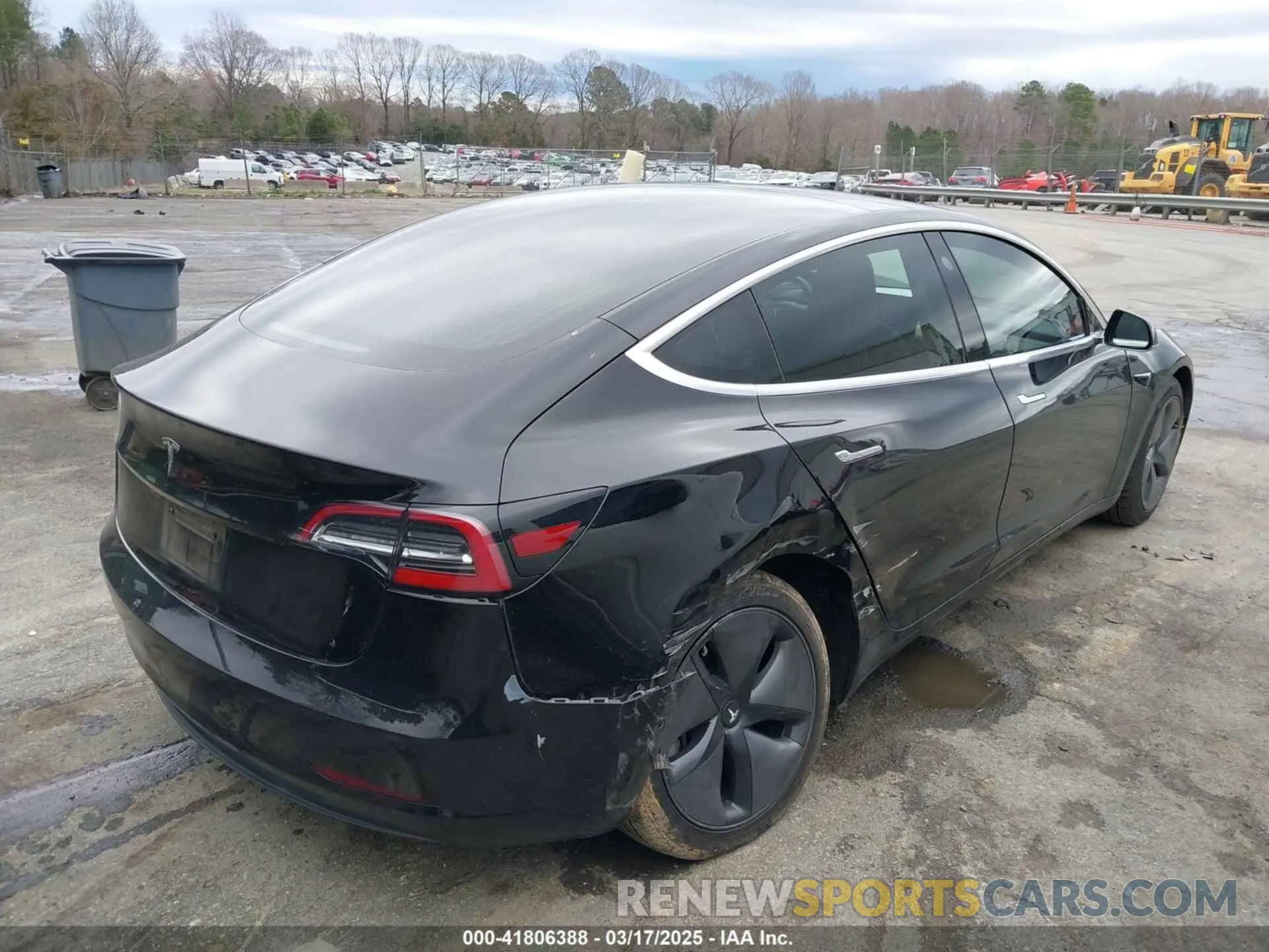 4 Фотография поврежденного автомобиля 5YJ3E1EA3KF313425 TESLA MODEL 3 2019