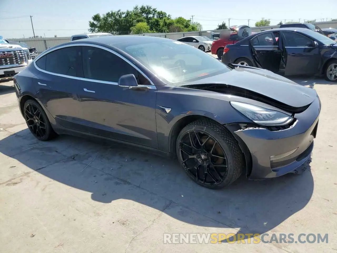 4 Фотография поврежденного автомобиля 5YJ3E1EA3KF317085 TESLA MODEL 3 2019