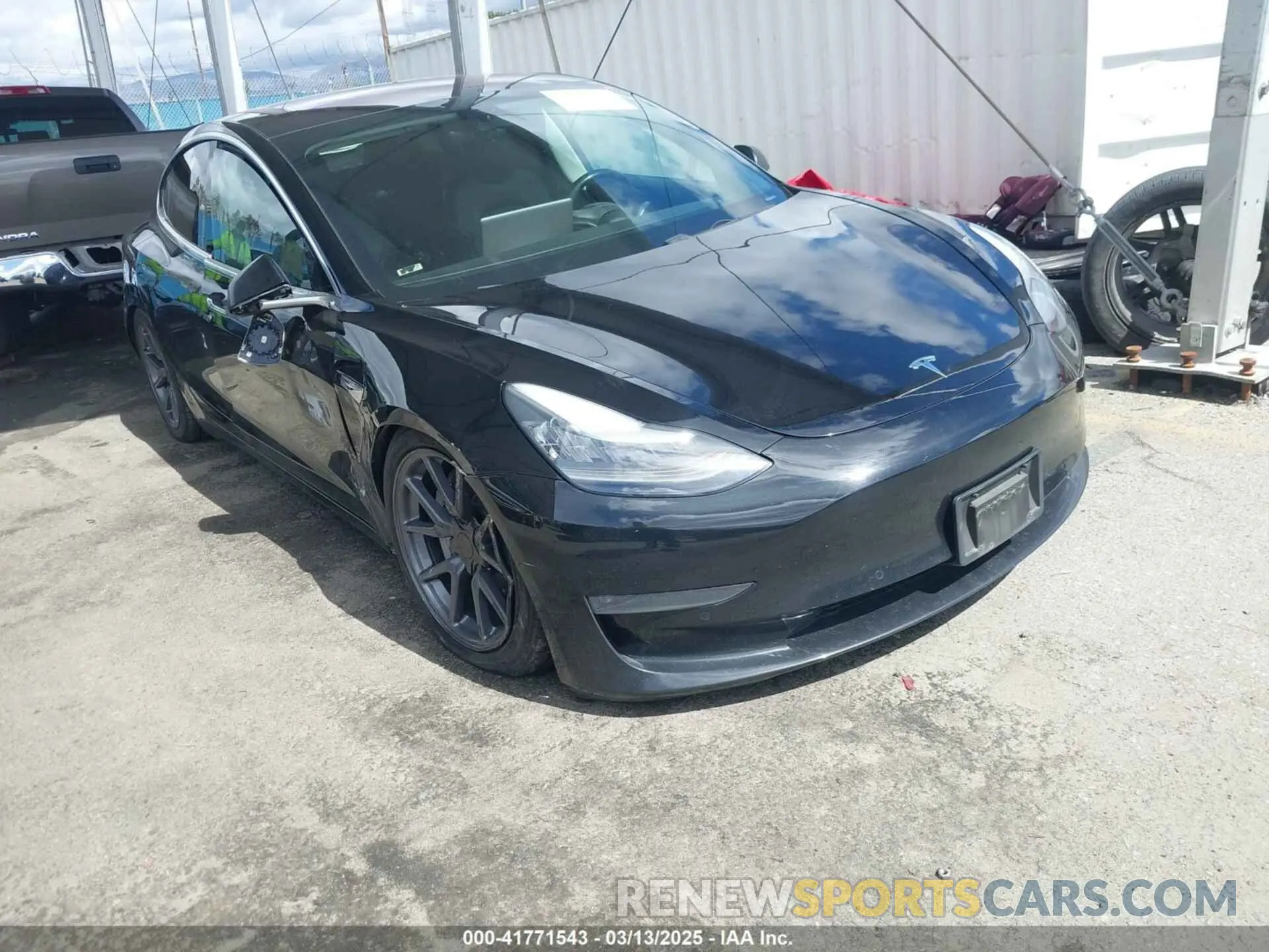 1 Фотография поврежденного автомобиля 5YJ3E1EA3KF325056 TESLA MODEL 3 2019
