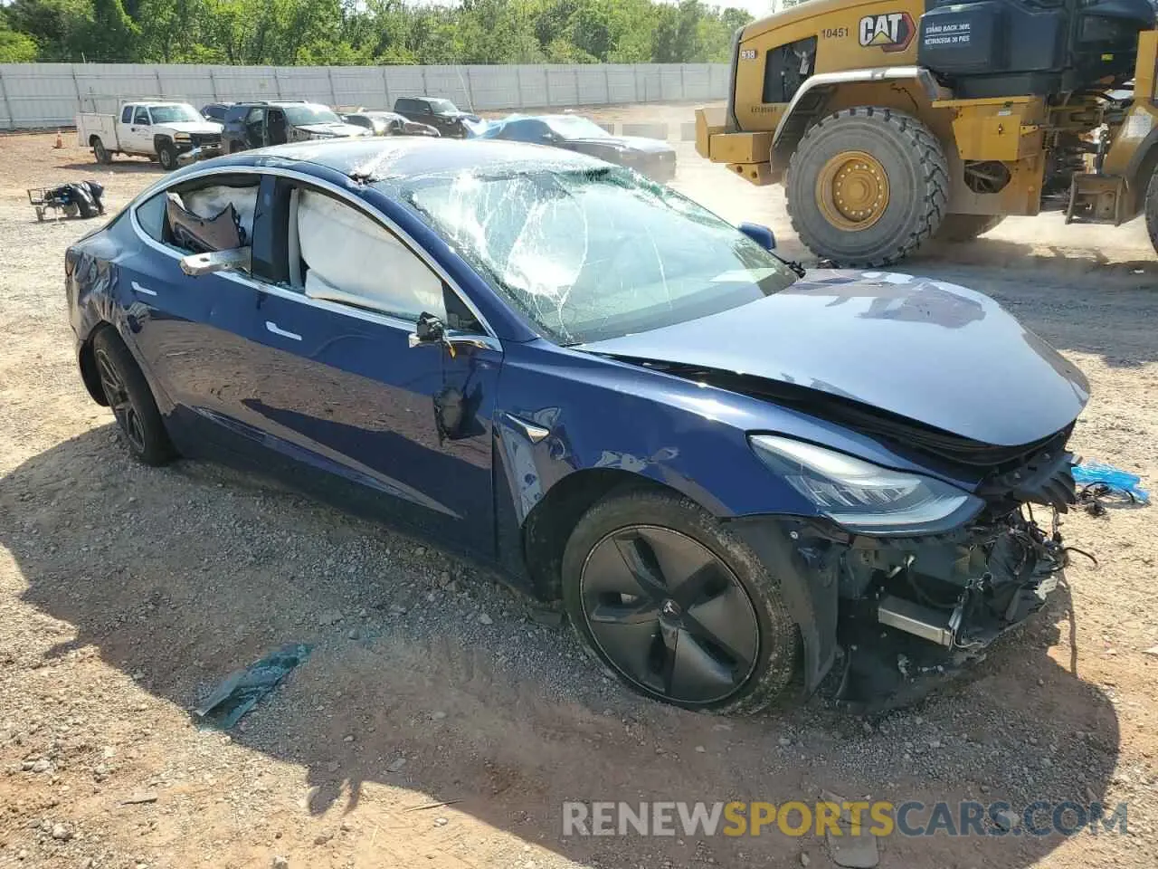 4 Photograph of a damaged car 5YJ3E1EA3KF326143 TESLA MODEL 3 2019
