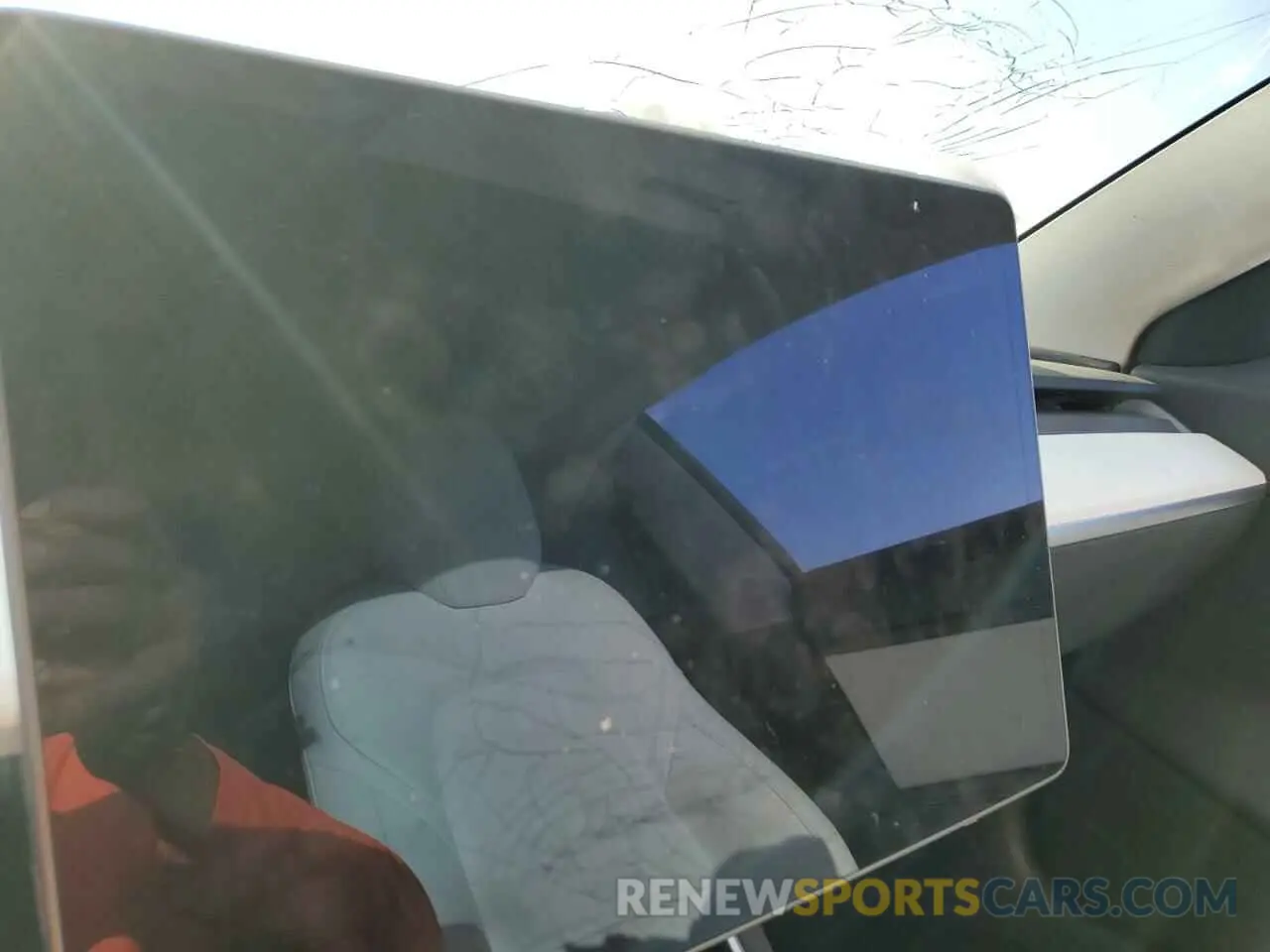 9 Photograph of a damaged car 5YJ3E1EA3KF332430 TESLA MODEL 3 2019