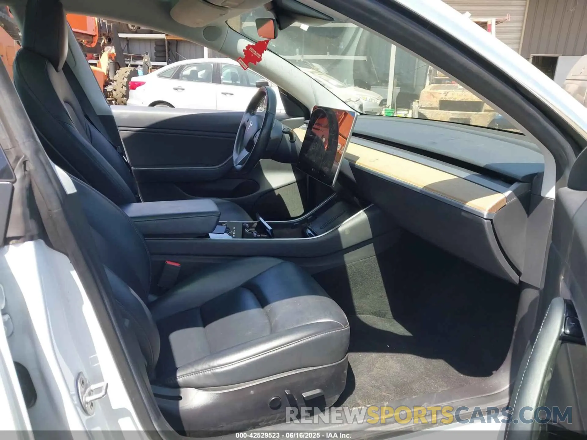 5 Фотография поврежденного автомобиля 5YJ3E1EA3KF401407 TESLA MODEL 3 2019