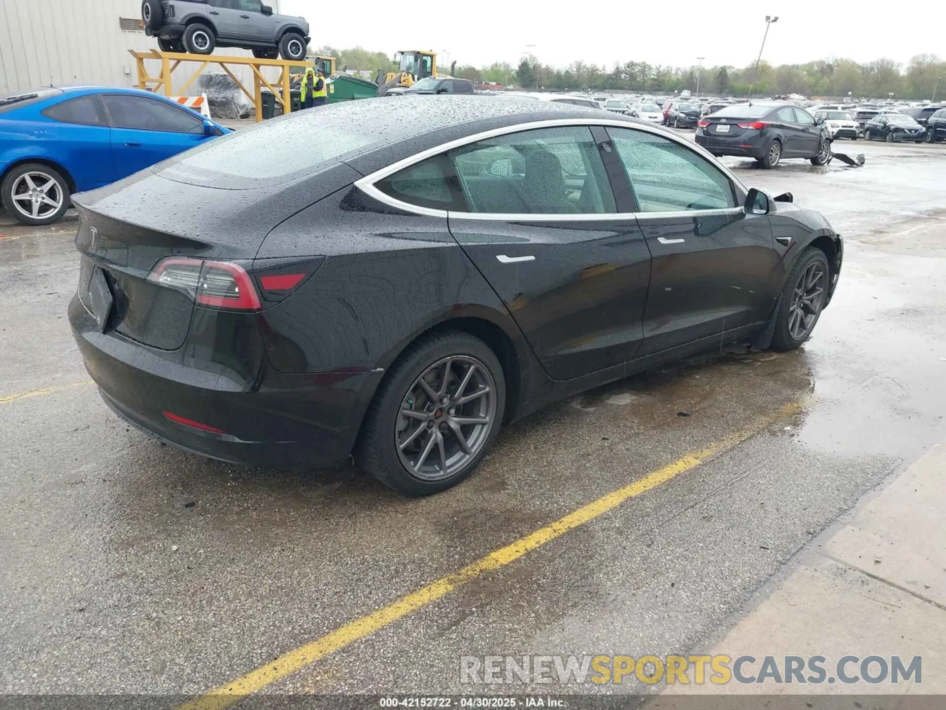 4 Фотография поврежденного автомобиля 5YJ3E1EA3KF403013 TESLA MODEL 3 2019