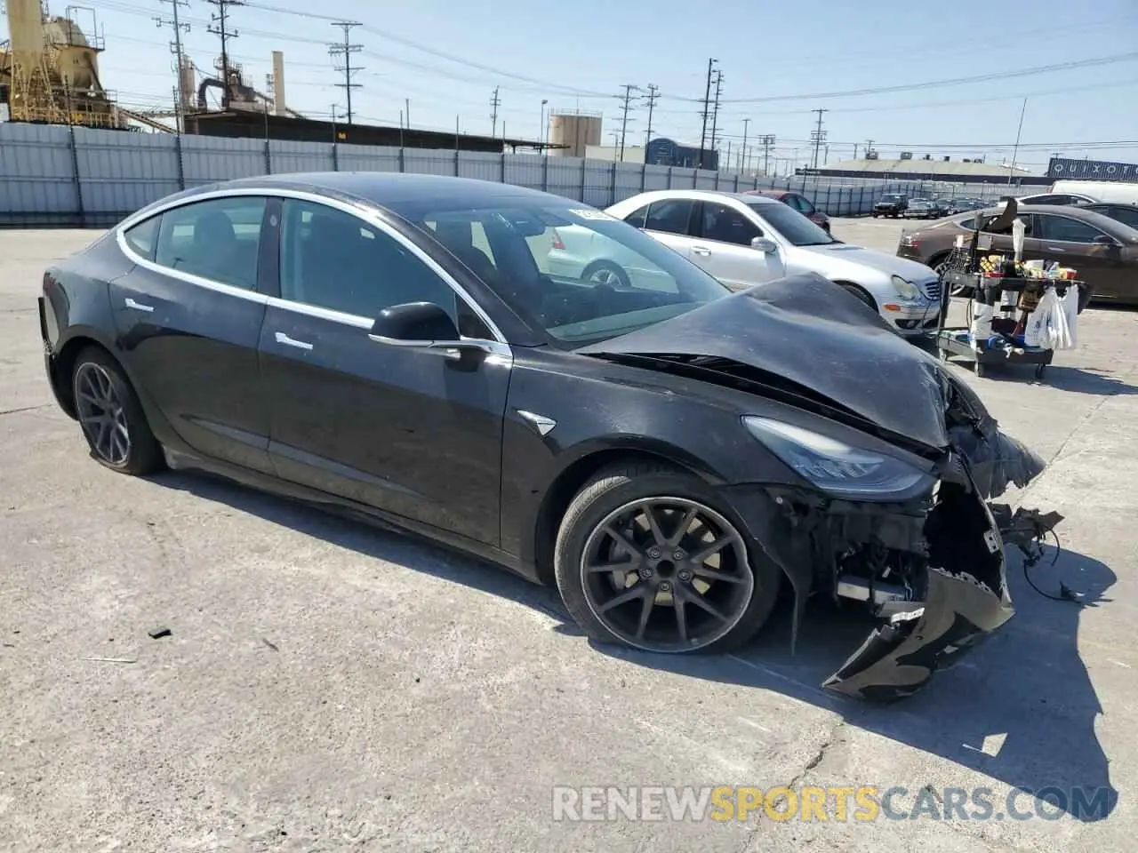 4 Фотография поврежденного автомобиля 5YJ3E1EA3KF409748 TESLA MODEL 3 2019