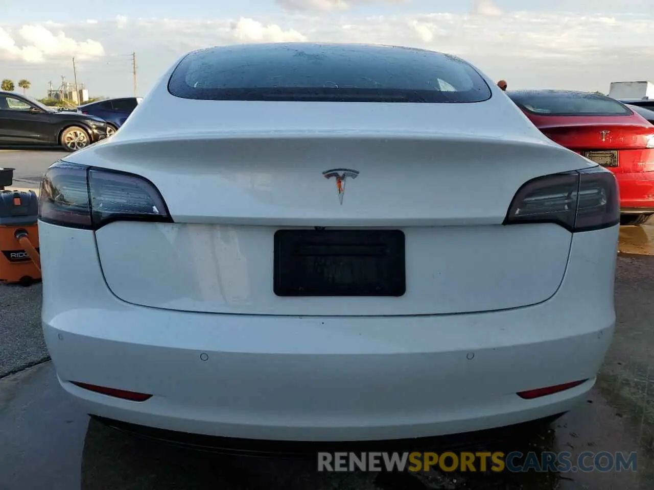 6 Фотография поврежденного автомобиля 5YJ3E1EA3KF411998 TESLA MODEL 3 2019