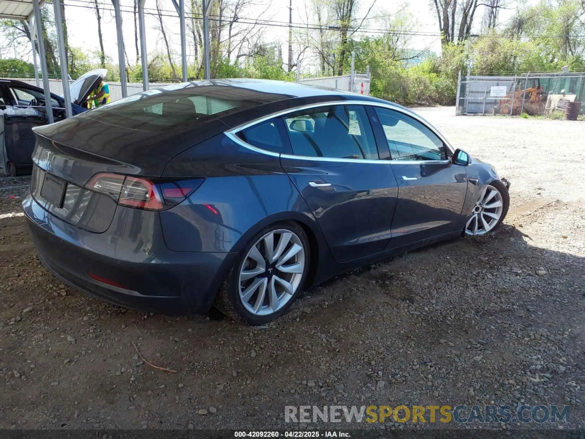 4 Photograph of a damaged car 5YJ3E1EA3KF412603 TESLA MODEL 3 2019