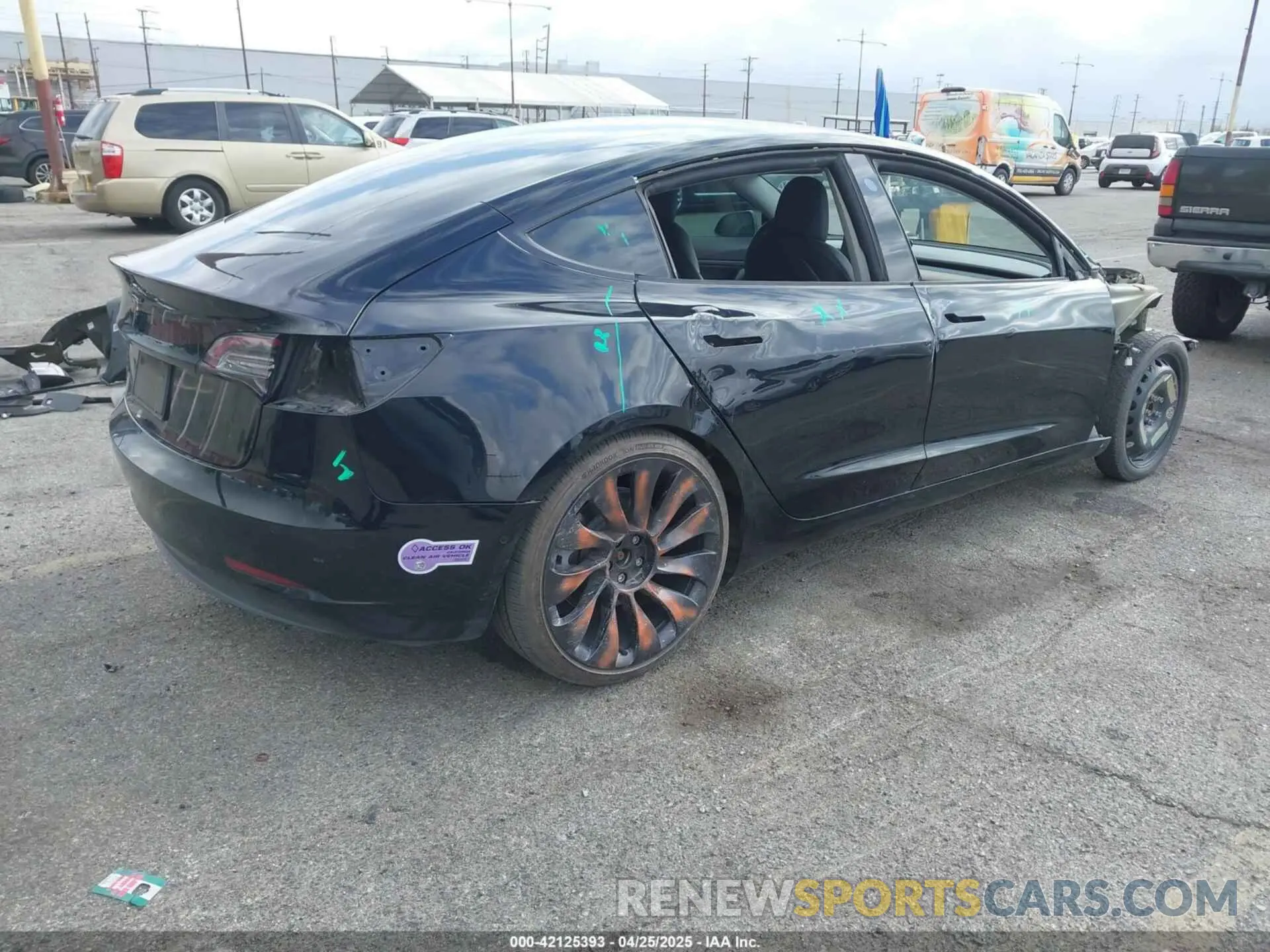 4 Фотография поврежденного автомобиля 5YJ3E1EA3KF415601 TESLA MODEL 3 2019