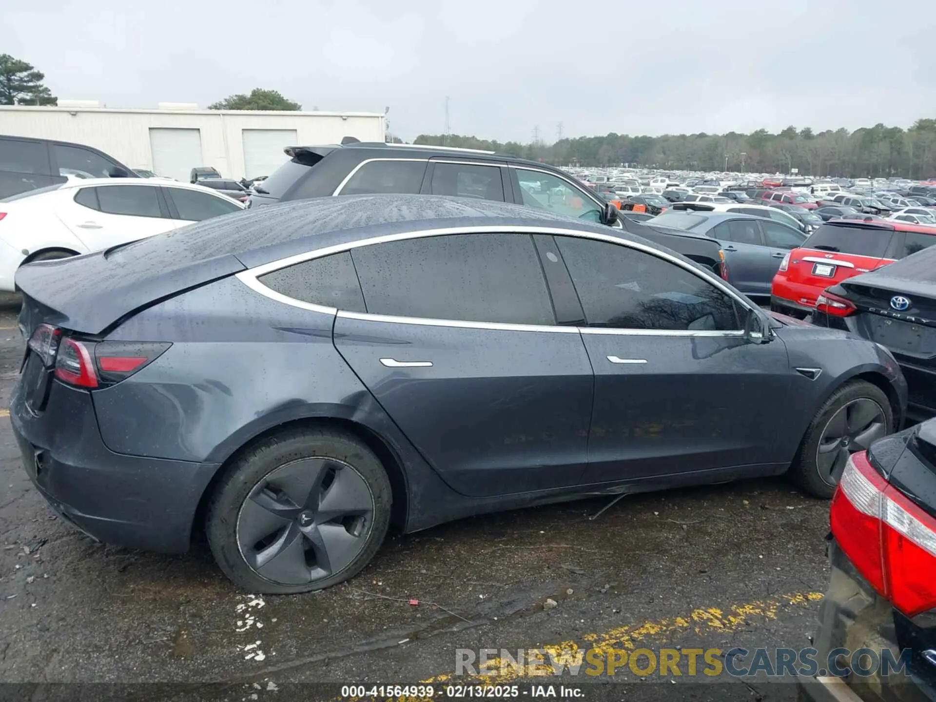 13 Фотография поврежденного автомобиля 5YJ3E1EA3KF426971 TESLA MODEL 3 2019