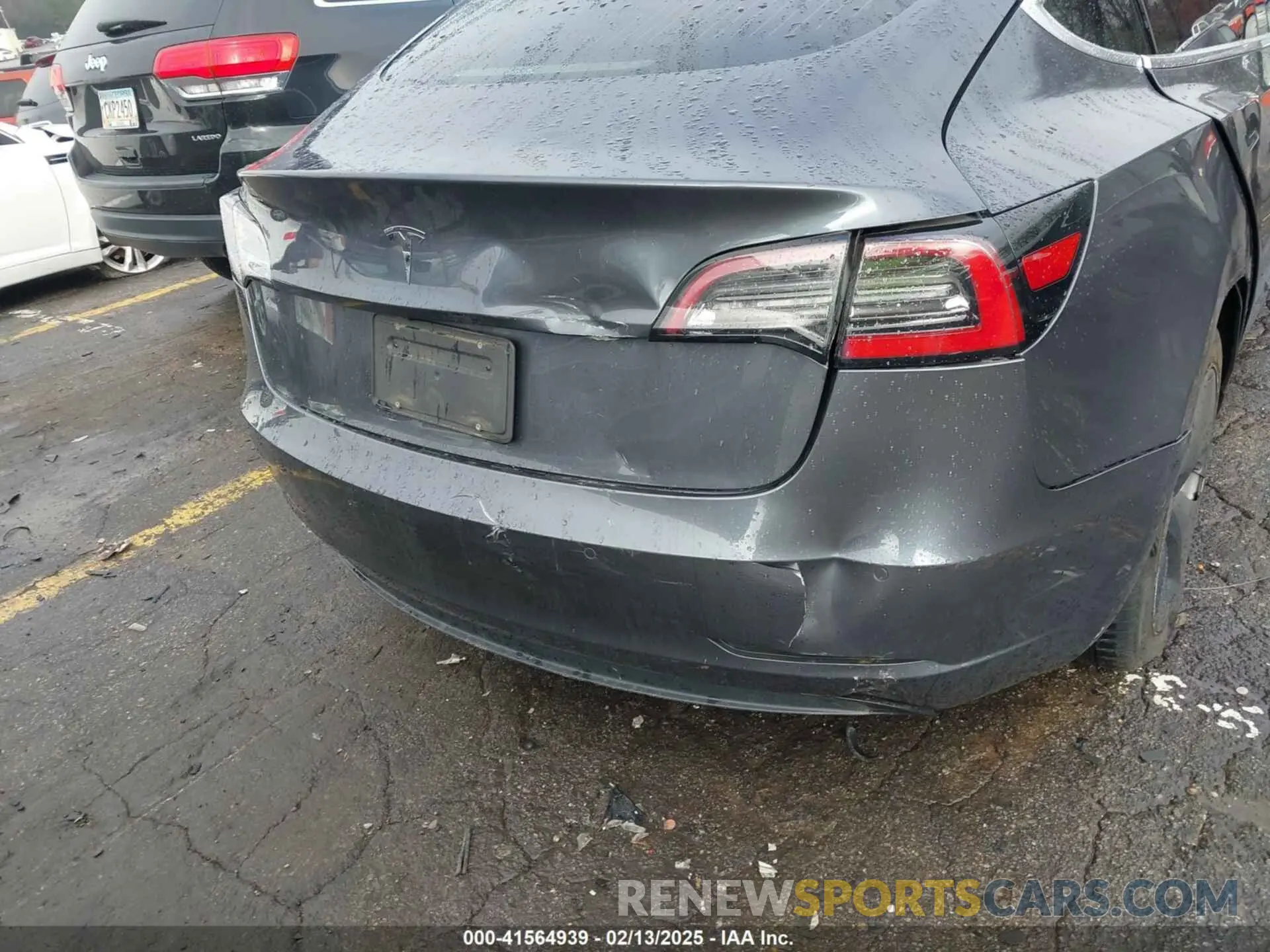 19 Фотография поврежденного автомобиля 5YJ3E1EA3KF426971 TESLA MODEL 3 2019