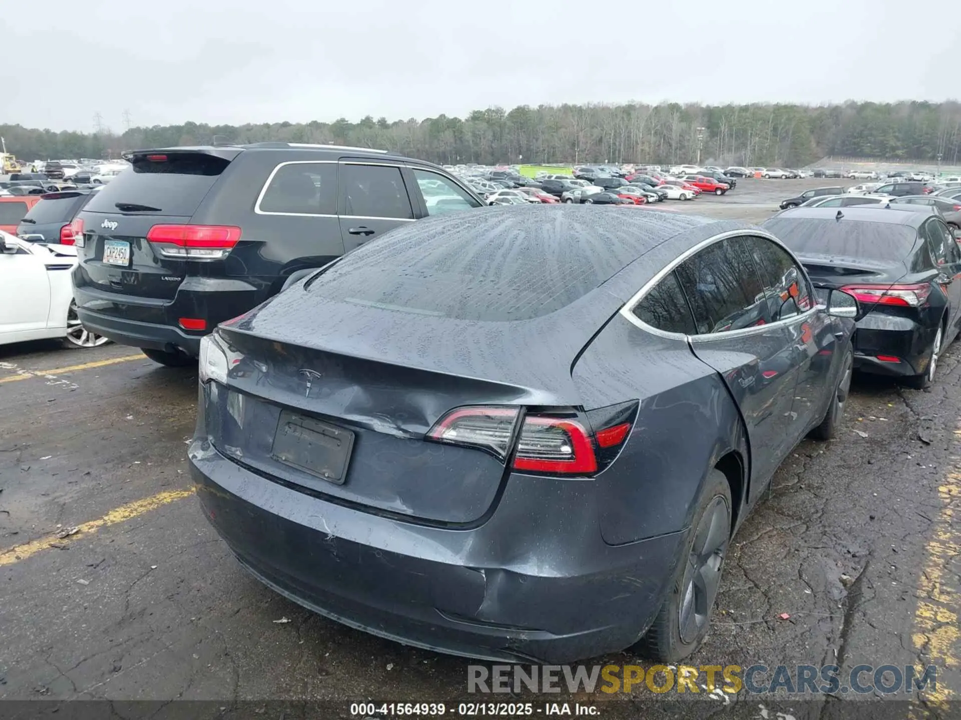4 Фотография поврежденного автомобиля 5YJ3E1EA3KF426971 TESLA MODEL 3 2019