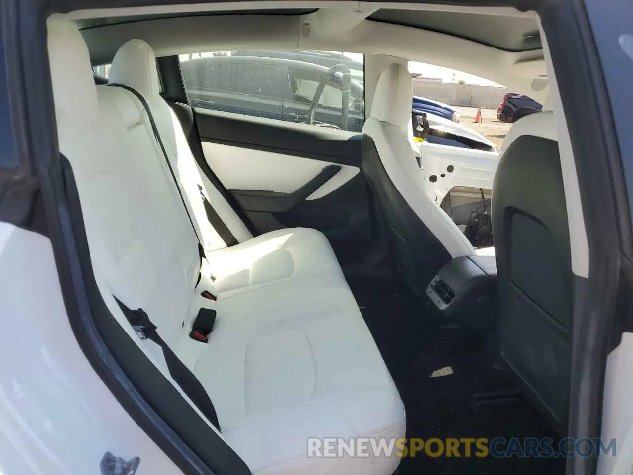 10 Photograph of a damaged car 5YJ3E1EA3KF509980 TESLA MODEL 3 2019
