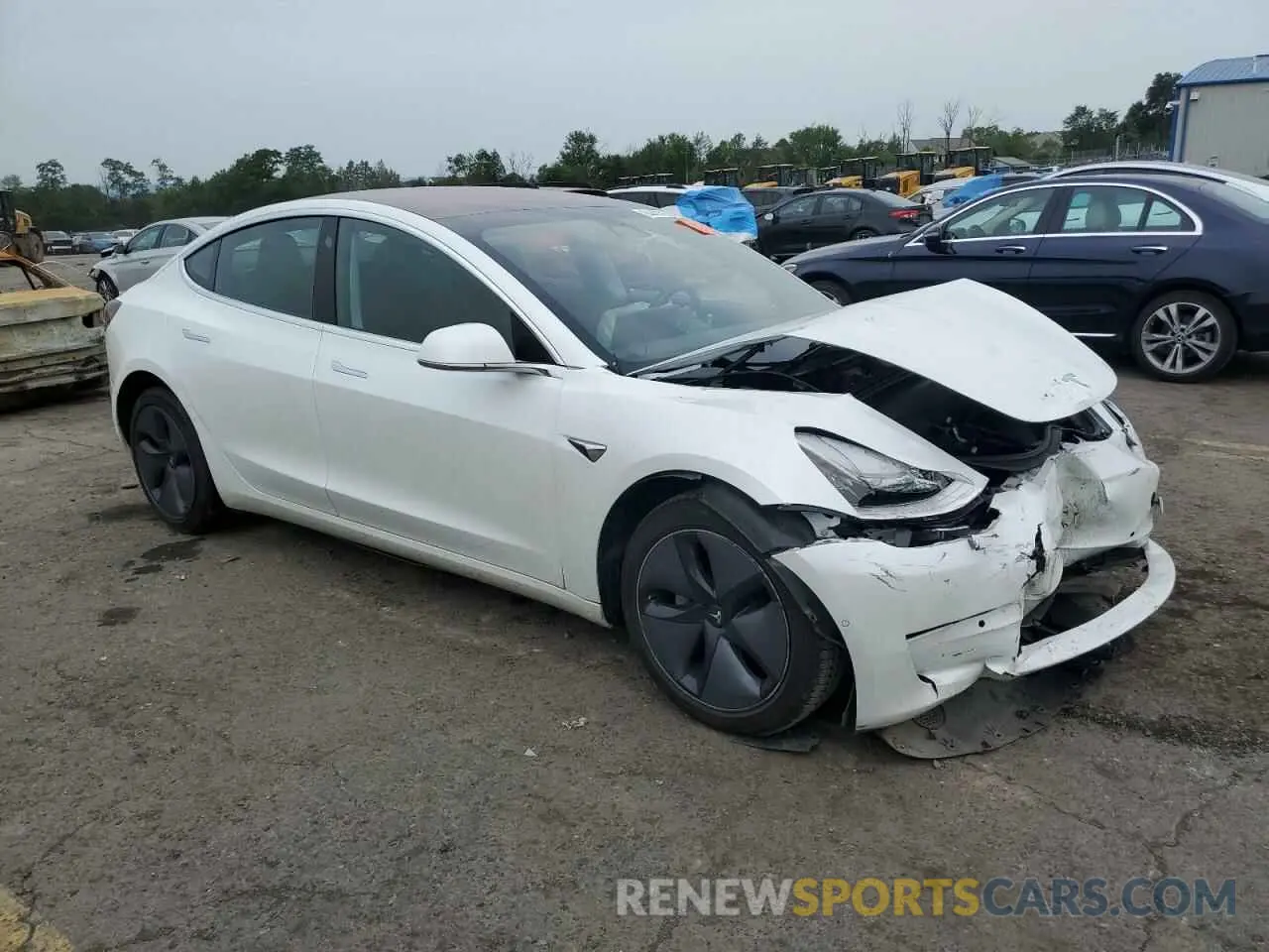 4 Фотография поврежденного автомобиля 5YJ3E1EA4KF300294 TESLA MODEL 3 2019