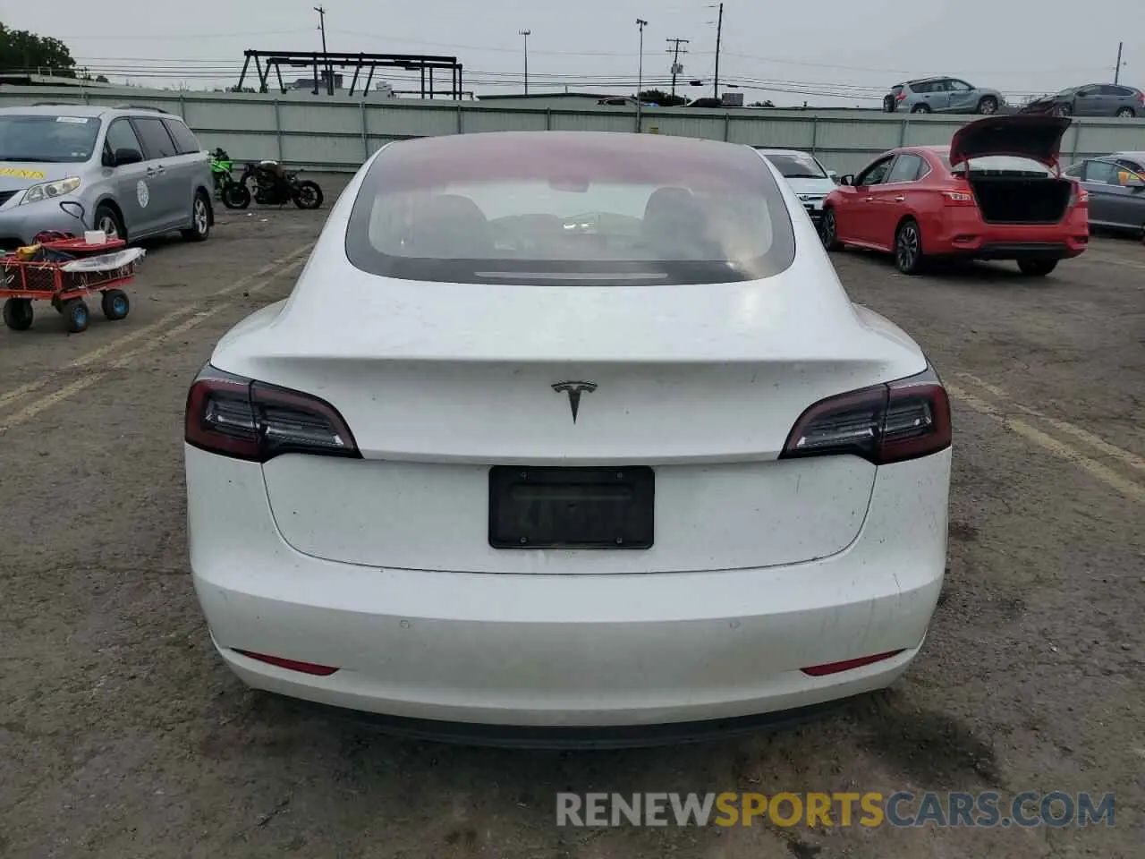 6 Фотография поврежденного автомобиля 5YJ3E1EA4KF300294 TESLA MODEL 3 2019