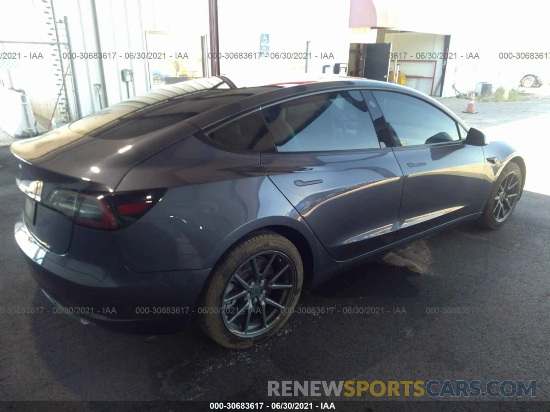 4 Photograph of a damaged car 5YJ3E1EA4KF301865 TESLA MODEL 3 2019