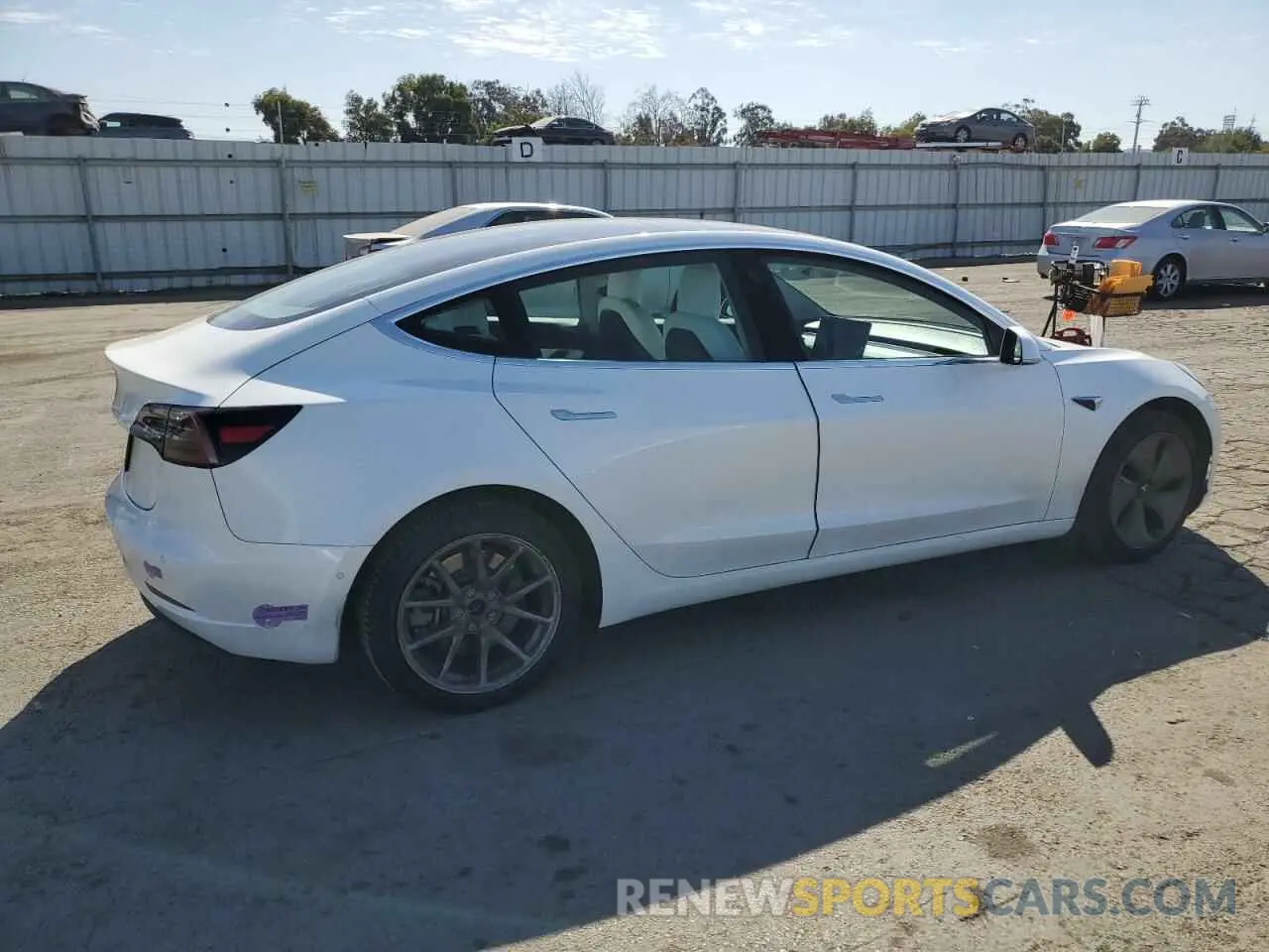3 Photograph of a damaged car 5YJ3E1EA4KF302160 TESLA MODEL 3 2019