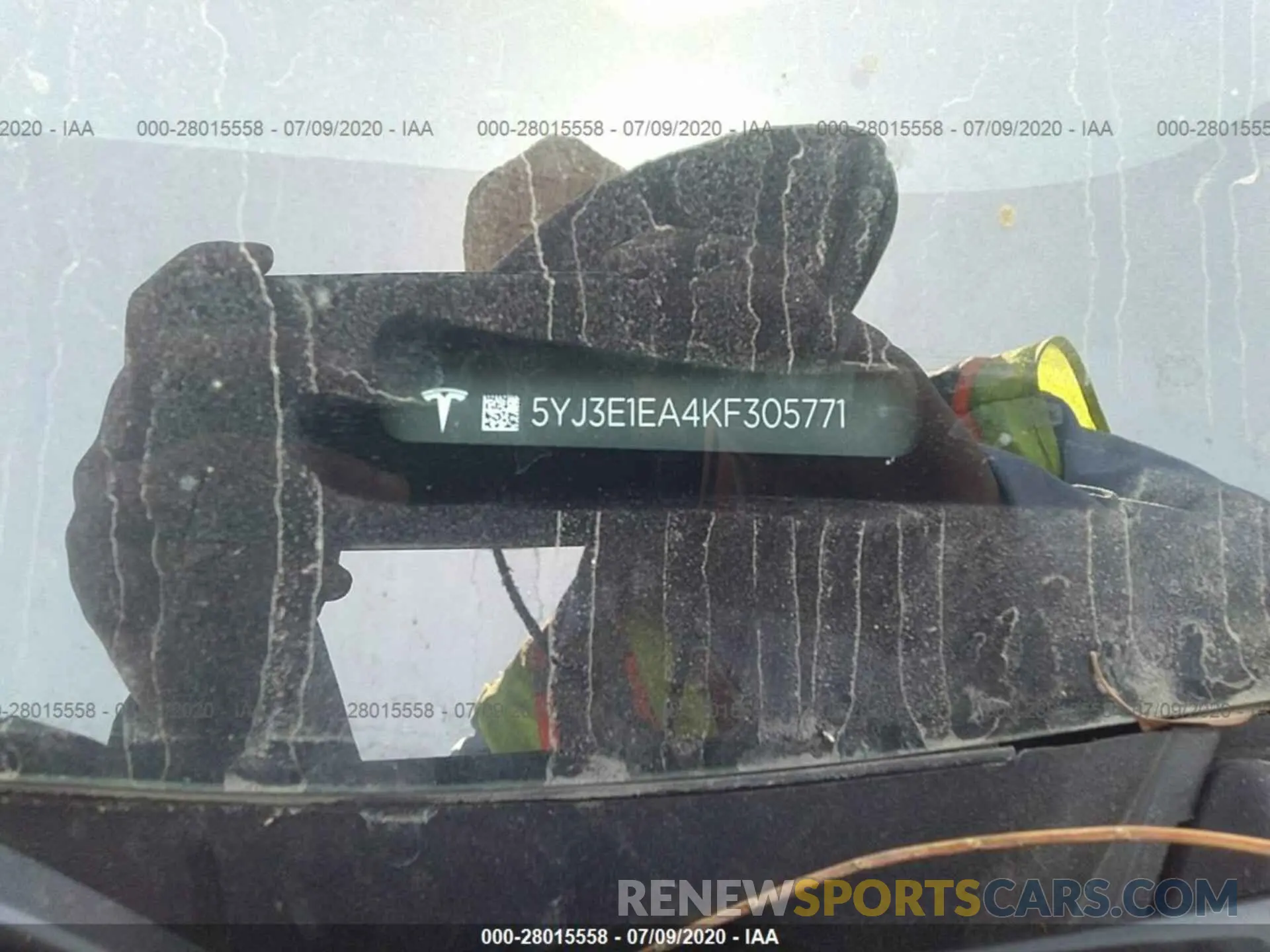 9 Photograph of a damaged car 5YJ3E1EA4KF305771 TESLA MODEL 3 2019