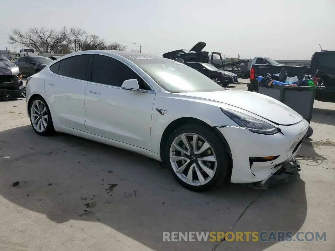 4 Фотография поврежденного автомобиля 5YJ3E1EA4KF315135 TESLA MODEL 3 2019