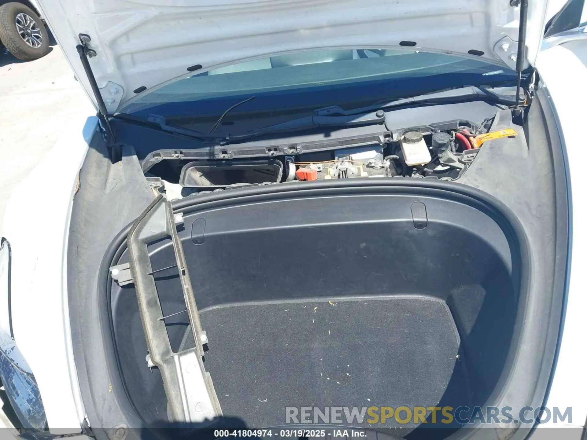 10 Photograph of a damaged car 5YJ3E1EA4KF323767 TESLA MODEL 3 2019