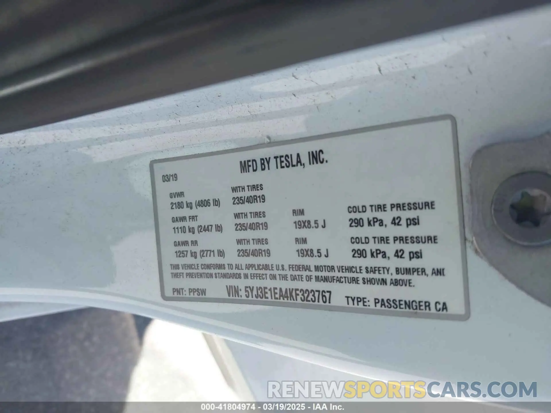9 Photograph of a damaged car 5YJ3E1EA4KF323767 TESLA MODEL 3 2019