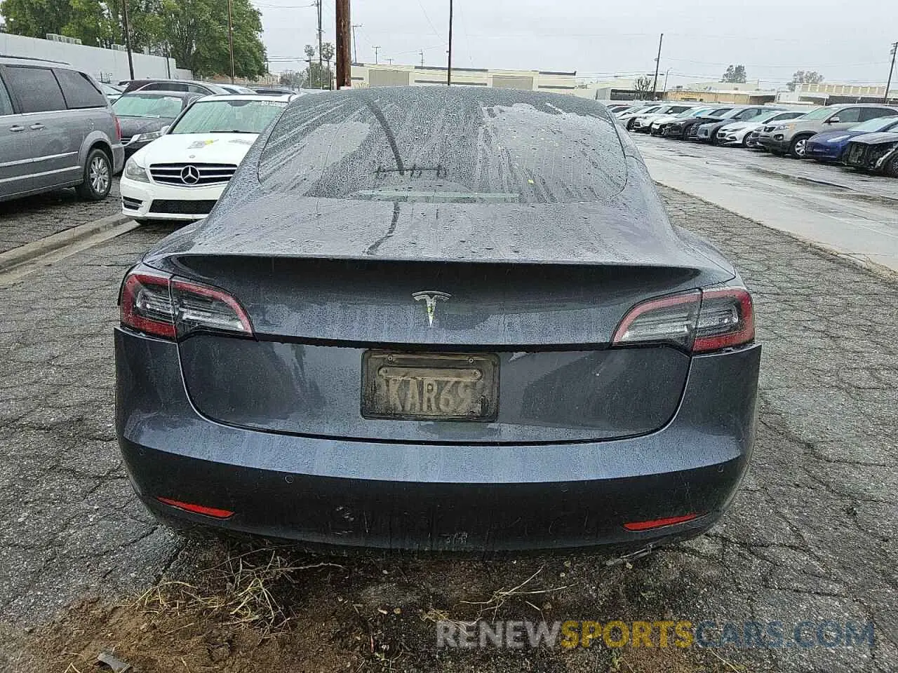 6 Photograph of a damaged car 5YJ3E1EA4KF407409 TESLA MODEL 3 2019