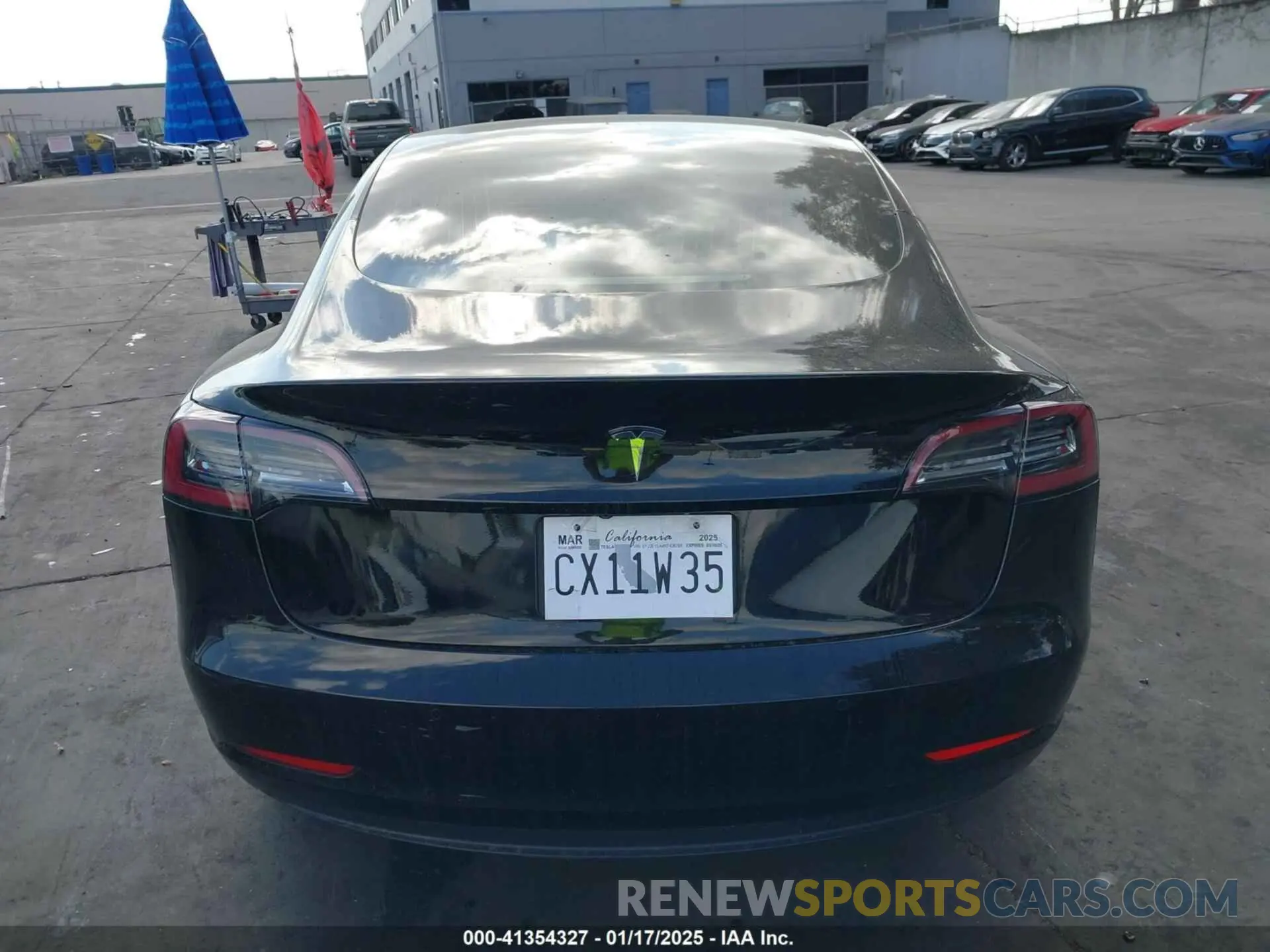 17 Photograph of a damaged car 5YJ3E1EA4KF426705 TESLA MODEL 3 2019