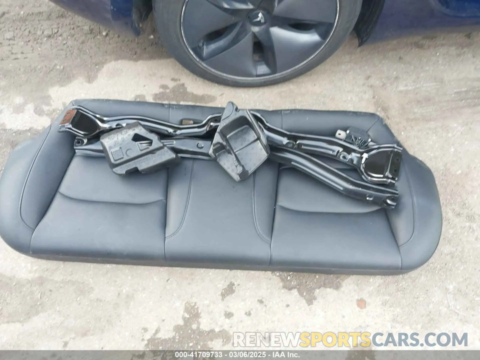 12 Photograph of a damaged car 5YJ3E1EA5KF299589 TESLA MODEL 3 2019