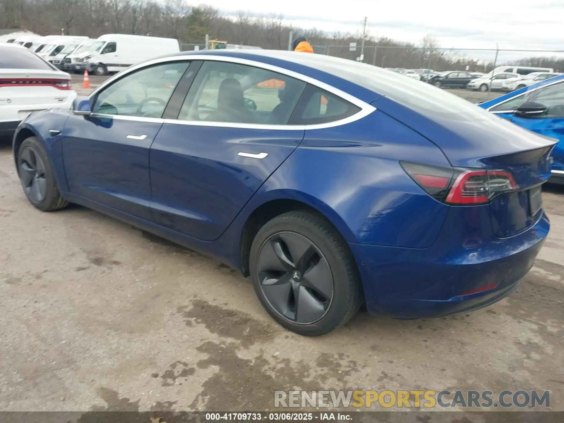3 Photograph of a damaged car 5YJ3E1EA5KF299589 TESLA MODEL 3 2019