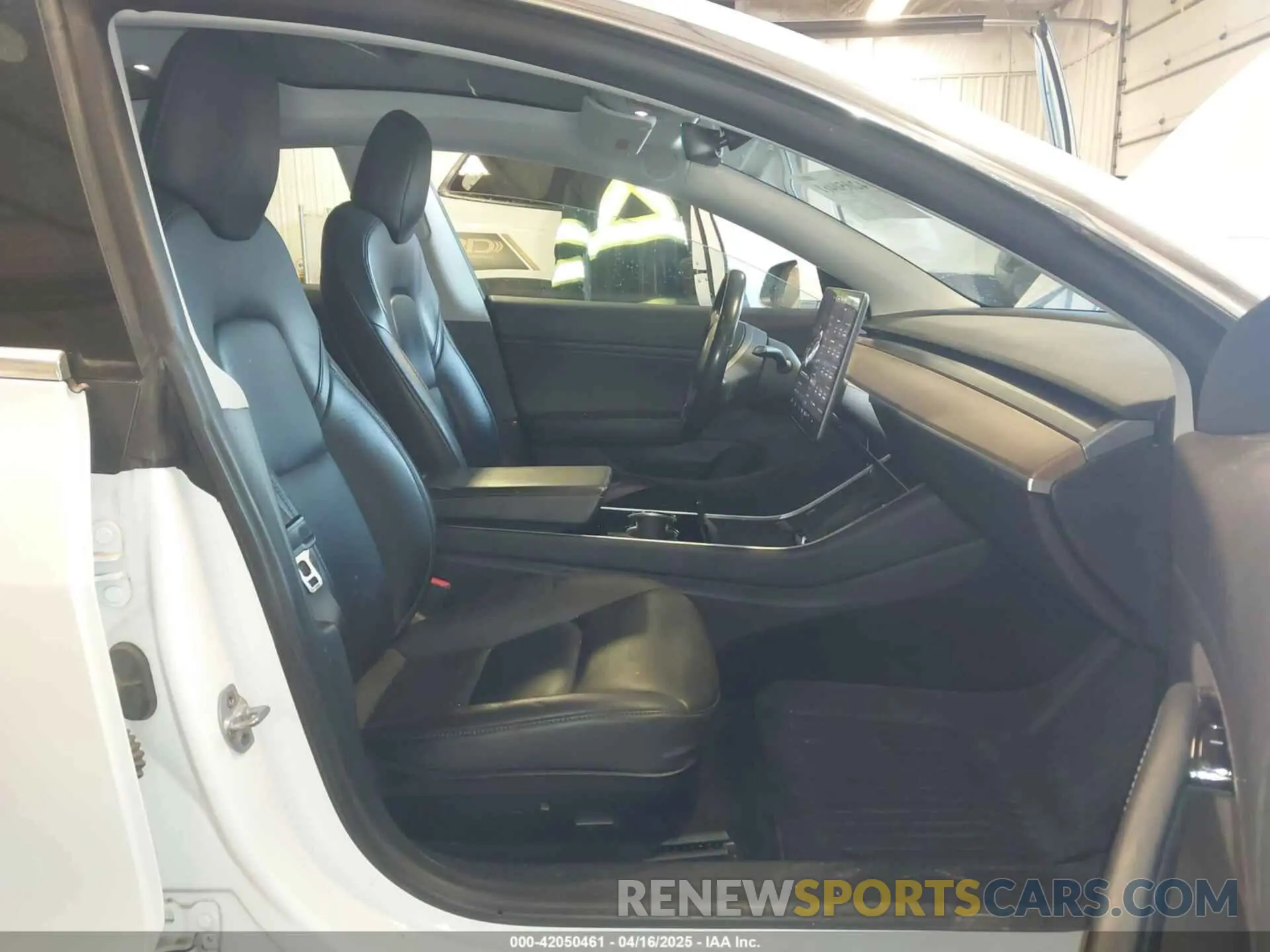 5 Фотография поврежденного автомобиля 5YJ3E1EA5KF317542 TESLA MODEL 3 2019