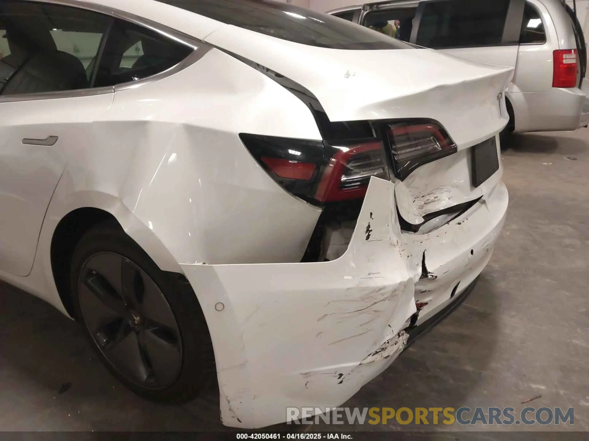 6 Фотография поврежденного автомобиля 5YJ3E1EA5KF317542 TESLA MODEL 3 2019