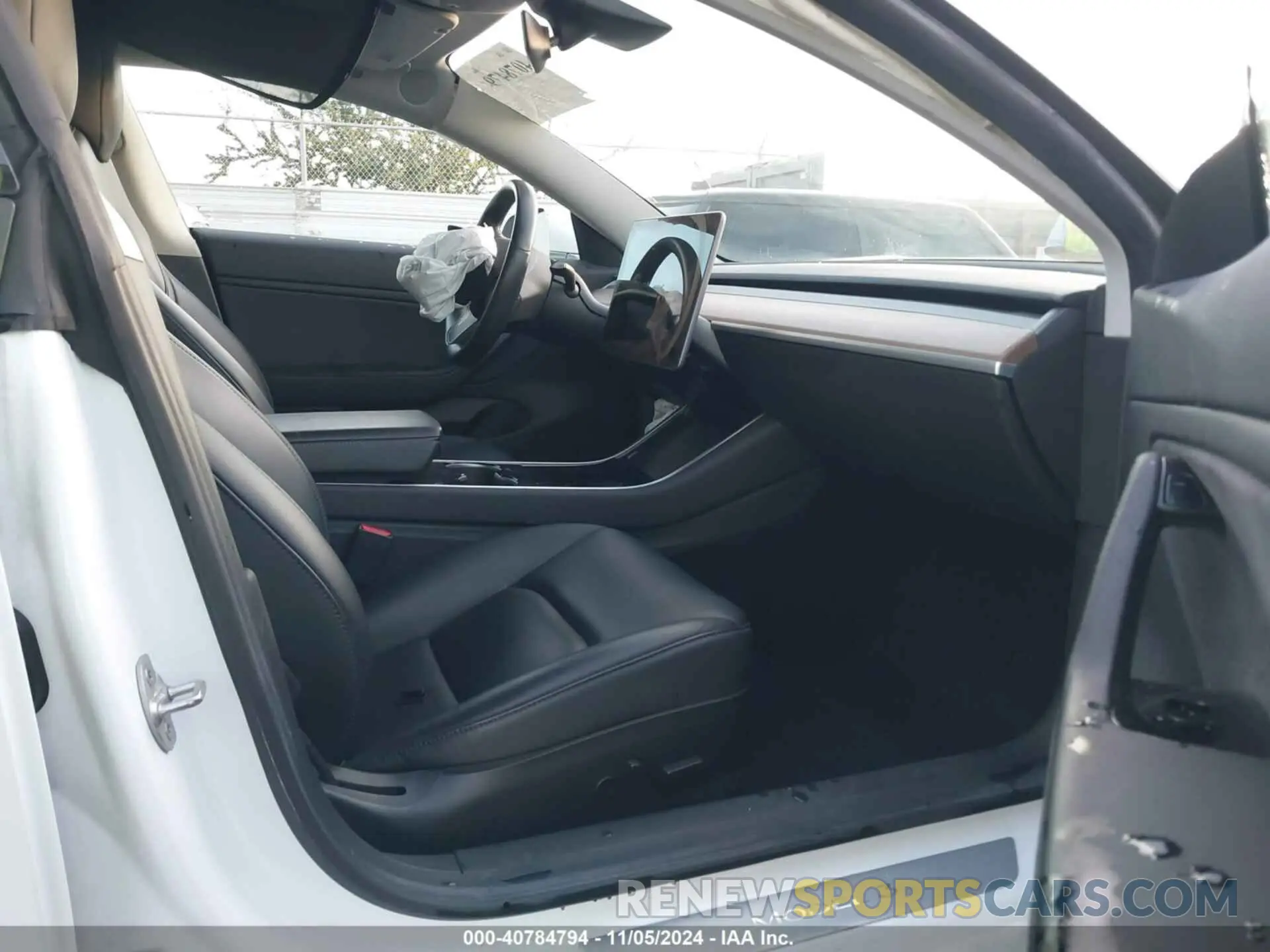 5 Photograph of a damaged car 5YJ3E1EA5KF402591 TESLA MODEL 3 2019