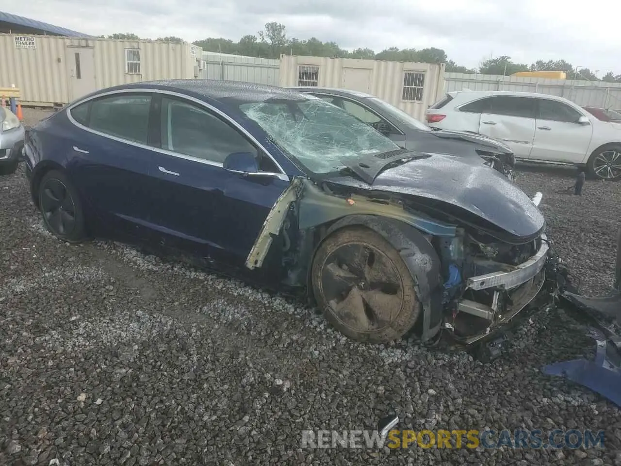 4 Фотография поврежденного автомобиля 5YJ3E1EA5KF411789 TESLA MODEL 3 2019