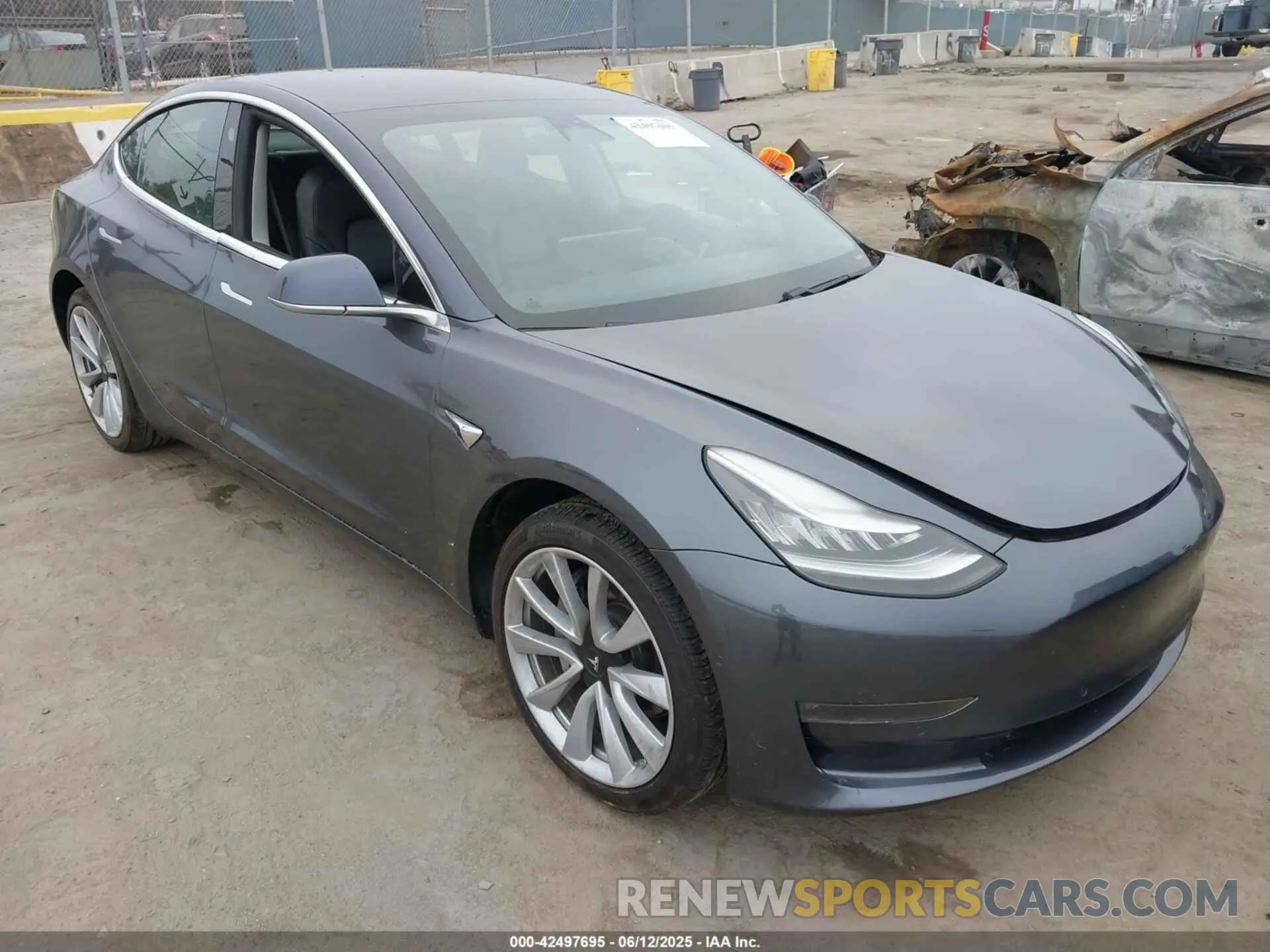 1 Photograph of a damaged car 5YJ3E1EA5KF412599 TESLA MODEL 3 2019