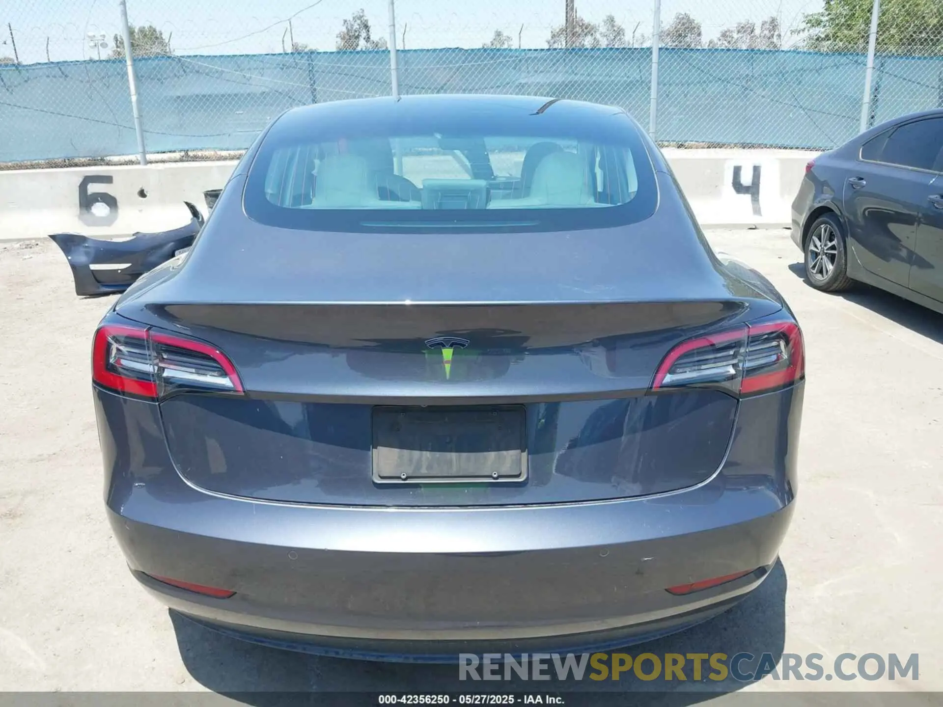 17 Фотография поврежденного автомобиля 5YJ3E1EA5KF431539 TESLA MODEL 3 2019