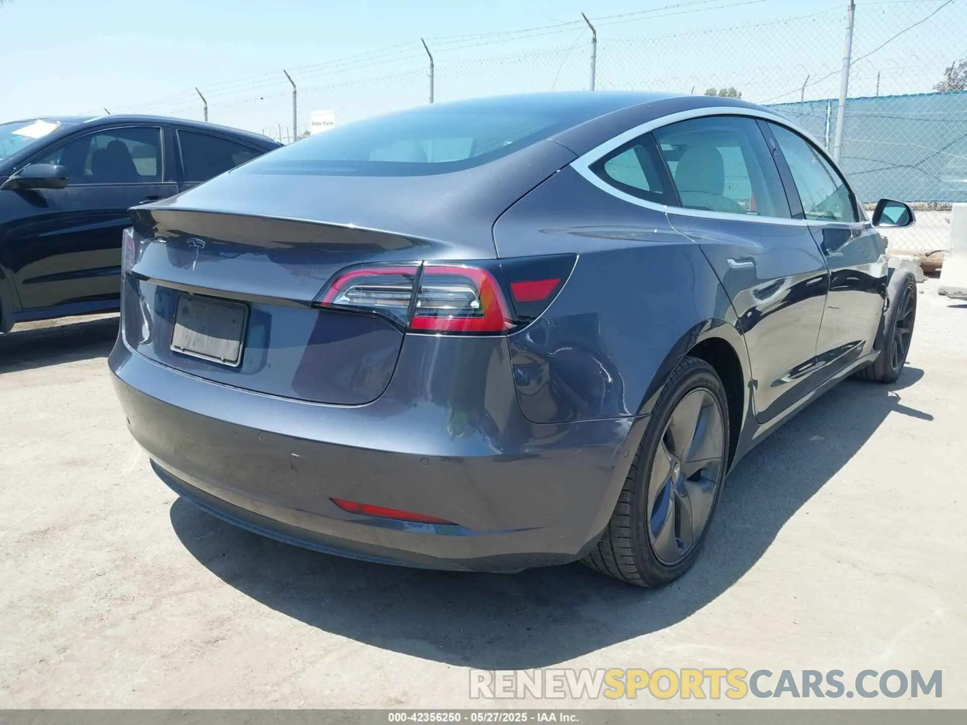4 Фотография поврежденного автомобиля 5YJ3E1EA5KF431539 TESLA MODEL 3 2019