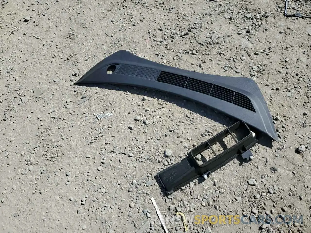 12 Photograph of a damaged car 5YJ3E1EA5KF472575 TESLA MODEL 3 2019