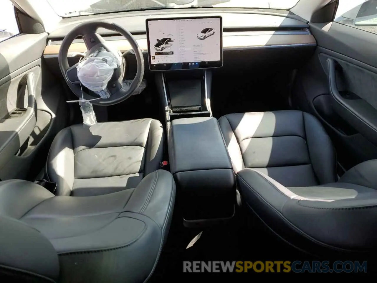 8 Photograph of a damaged car 5YJ3E1EA5KF472575 TESLA MODEL 3 2019