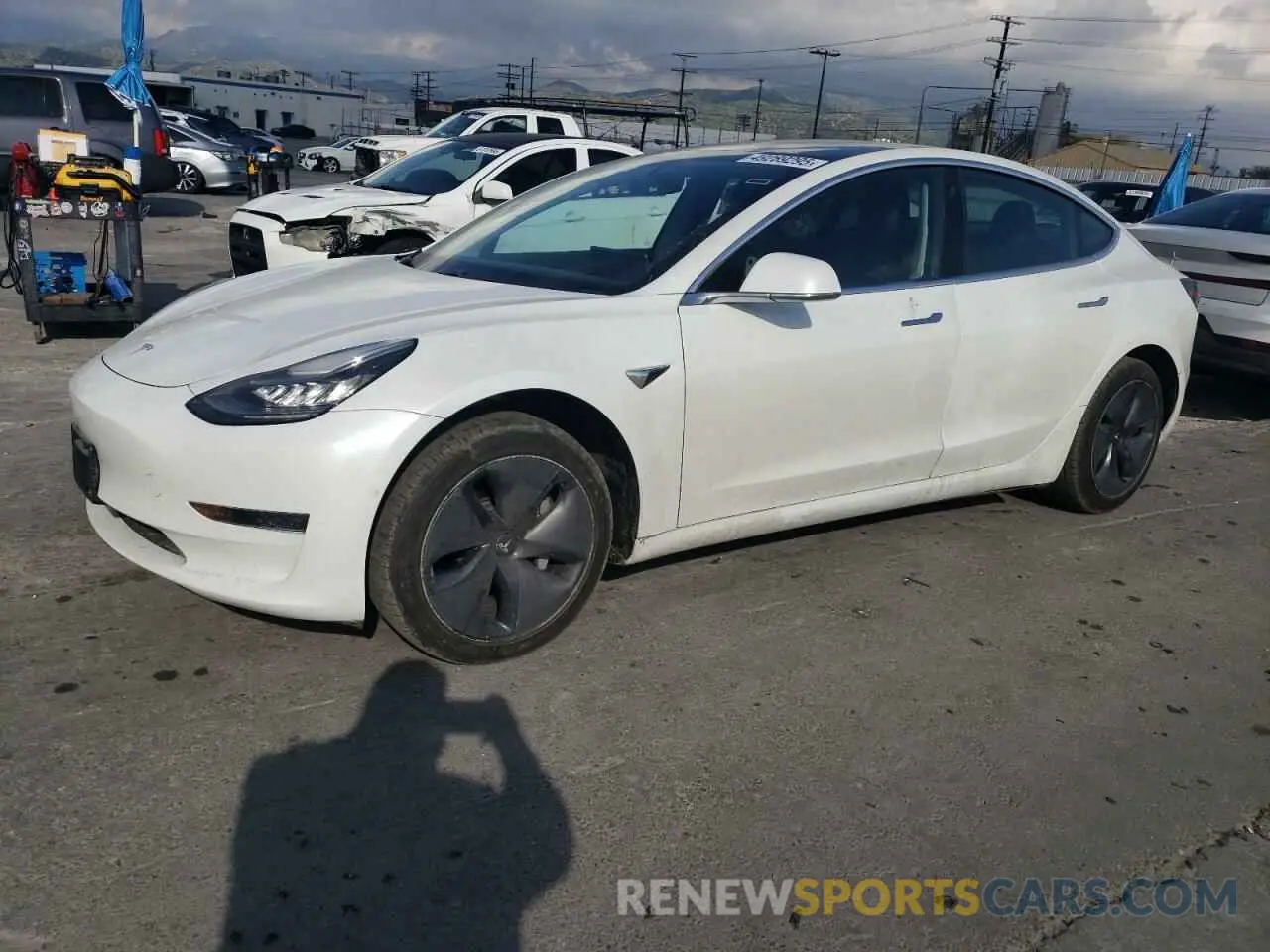 1 Photograph of a damaged car 5YJ3E1EA5KF485116 TESLA MODEL 3 2019