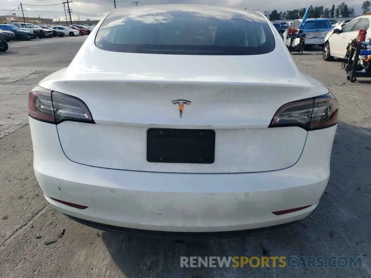 6 Photograph of a damaged car 5YJ3E1EA5KF485116 TESLA MODEL 3 2019