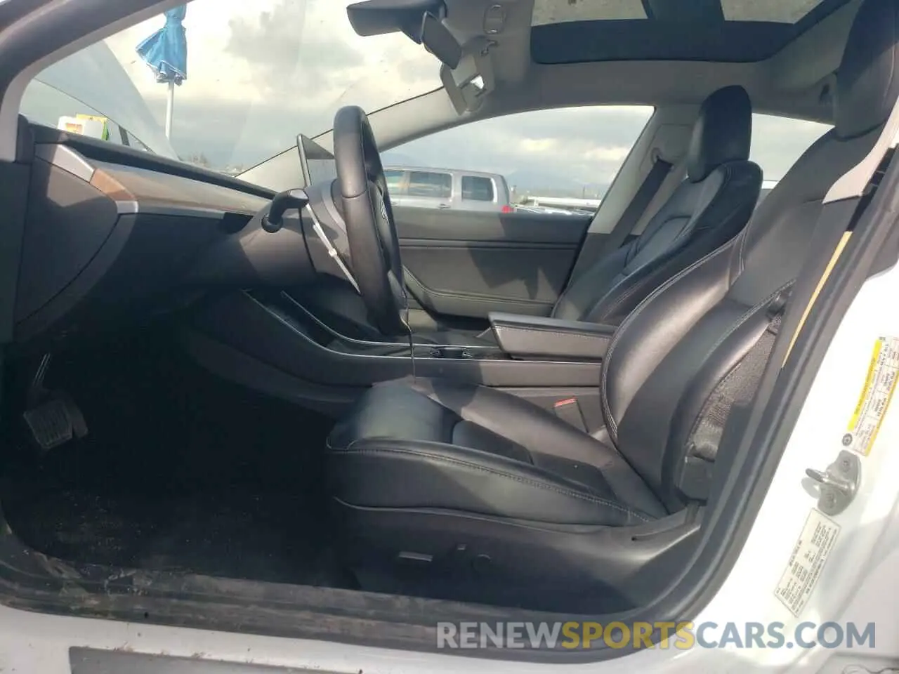7 Photograph of a damaged car 5YJ3E1EA5KF485116 TESLA MODEL 3 2019