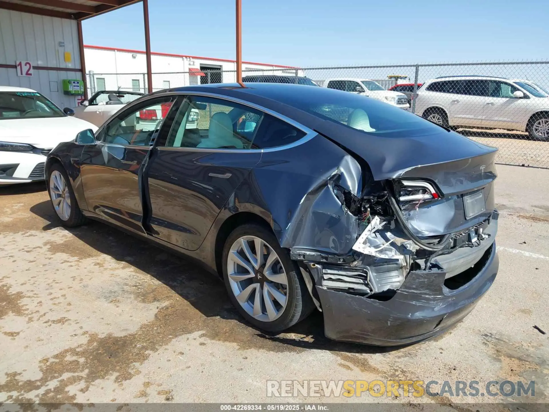 3 Photograph of a damaged car 5YJ3E1EA6KF302368 TESLA MODEL 3 2019