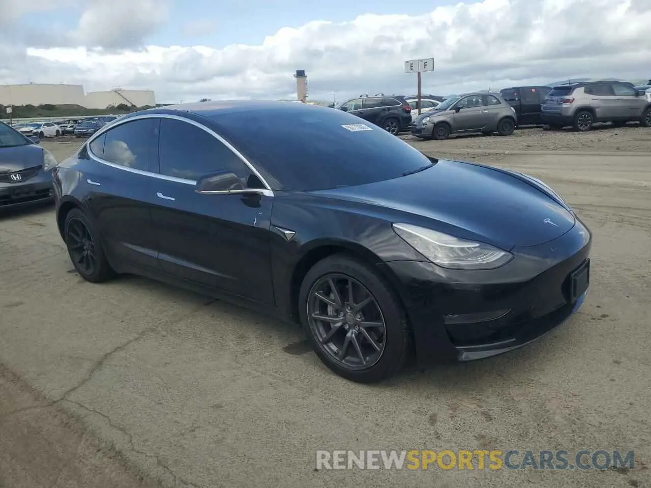 4 Фотография поврежденного автомобиля 5YJ3E1EA6KF304315 TESLA MODEL 3 2019