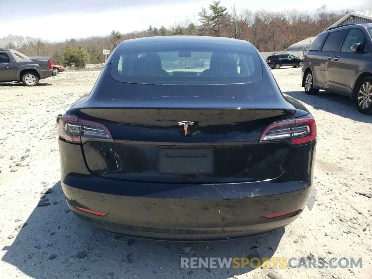 6 Photograph of a damaged car 5YJ3E1EA6KF306887 TESLA MODEL 3 2019