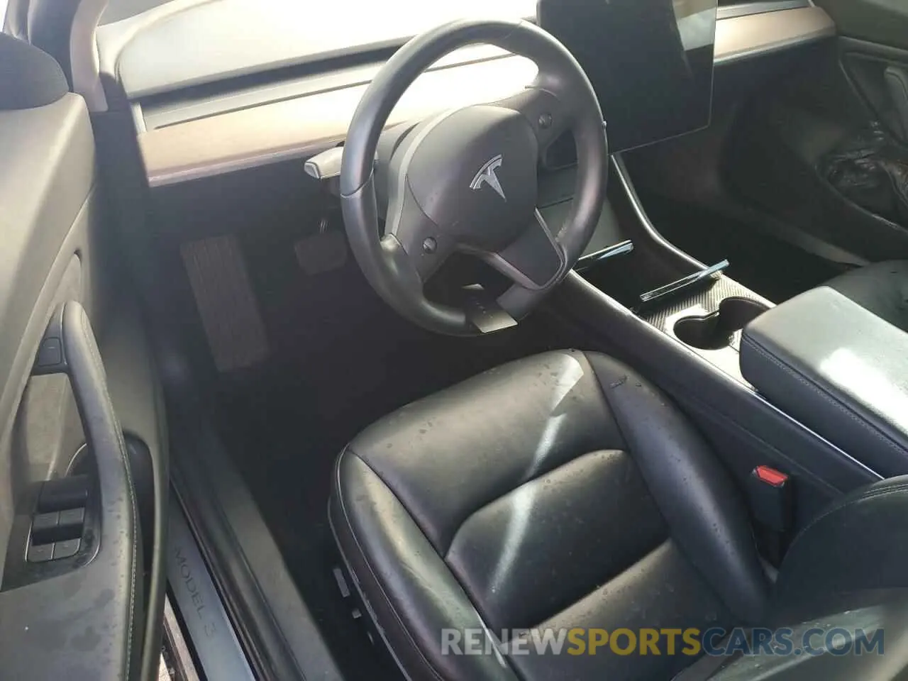 8 Photograph of a damaged car 5YJ3E1EA6KF309353 TESLA MODEL 3 2019