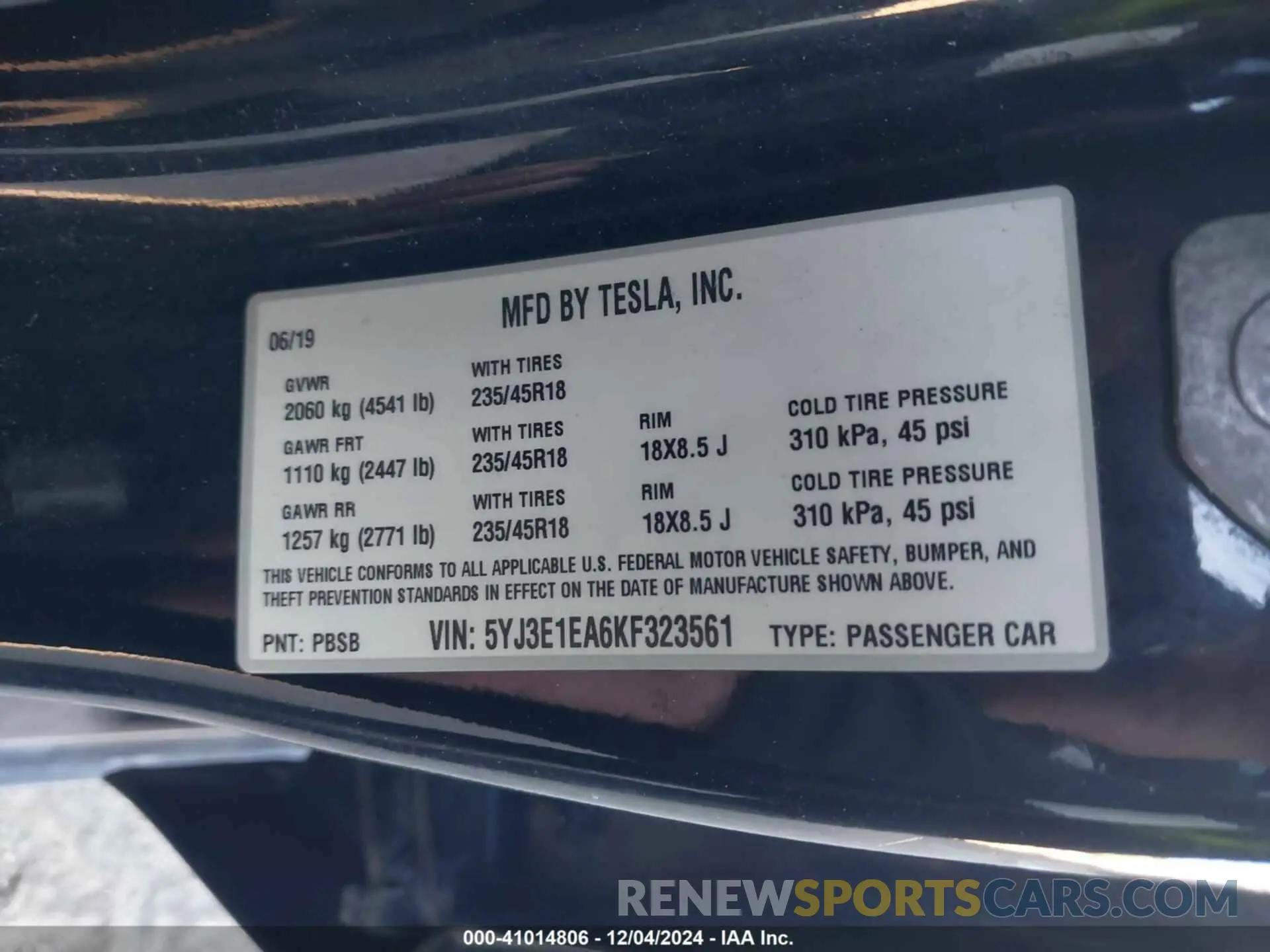 9 Photograph of a damaged car 5YJ3E1EA6KF323561 TESLA MODEL 3 2019